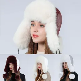 Boinas 2024 Fashion Winter Fur Gat for Women With Ear Real Gaps Luxury Russian Hats Bonnets Trapper Cap al por mayor