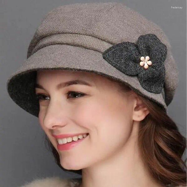 Boinas 2024 Sombreros para mujeres Soft Lady Wool Fieltro Bowler Fedora Hat Invierno Cálido Moda Gorra de mujer