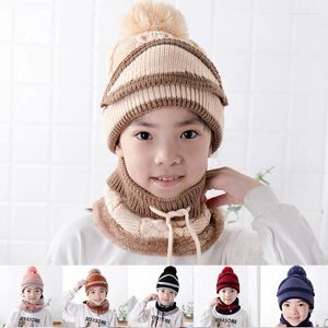 Boinas 2024 Estilo coreano Niños Invierno 3 en 1 Sombrero de punto para niños con máscara facial gruesa y cálida y bufanda para el cuello para jóvenes