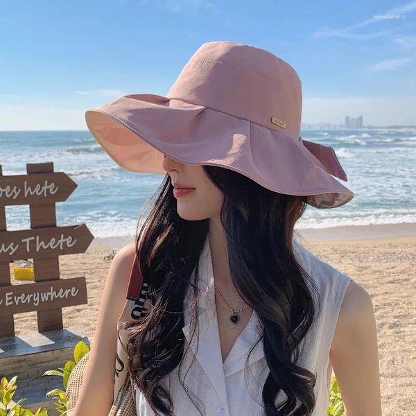 Bérets 2024 Style coréen Été Femme Couleur Plastique Étiquette en métal Bow Sunhat Protection de voyage Chapeau de soleil pliant