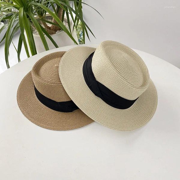 Boinas 2024 Primavera Verano Flat Top Sombreros de paja para mujeres Superficie redonda con baches Moda Bowknot Boater Cap Travel Beach Sun Hat