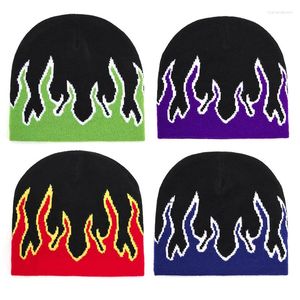 Bérets 2024 hiver extérieur à aiguille chaude Capeur en tricot à flamme de flamme en laine Street Skull Anti -Cold Cotton Hip-Hop Bonnet Caps