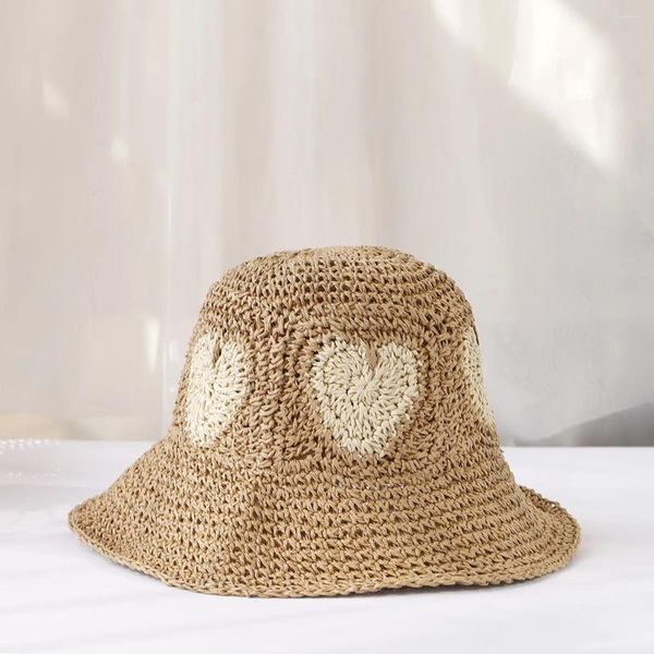 Bérets 2024 Femmes Chapeaux de paille Crochet Chapeau Seau Protection UV Pare-Soleil Plage Femmes Visières Dames Amour Casquette D'été