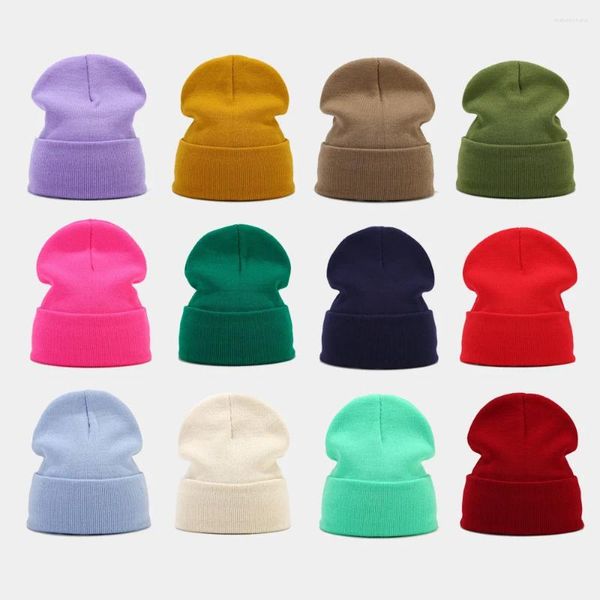 Boinas 32 colores Patrón grande Mujeres Punto Acrílico Gorro Sombrero Otoño Invierno Tablero de luz Pila Hombres Al aire libre Frío Cálido Skuilles