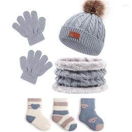 Bérets 4 Pcs Enfants Tricoté Chapeaux Enfant Fille Écharpe Gants Chaussettes Ensemble Automne Hiver Chaud Bébé Garçon Enfants Bonnets Casquettes Loisirs En Plein Air 1-5y