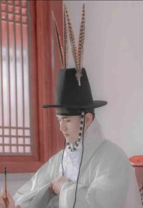 Bérets ancien Hanfu chapeau hommes 39s plume perlée dessus plat avant-toit chinois dynastie Ming pêcheur noir pour hommes femmesBérets7240920