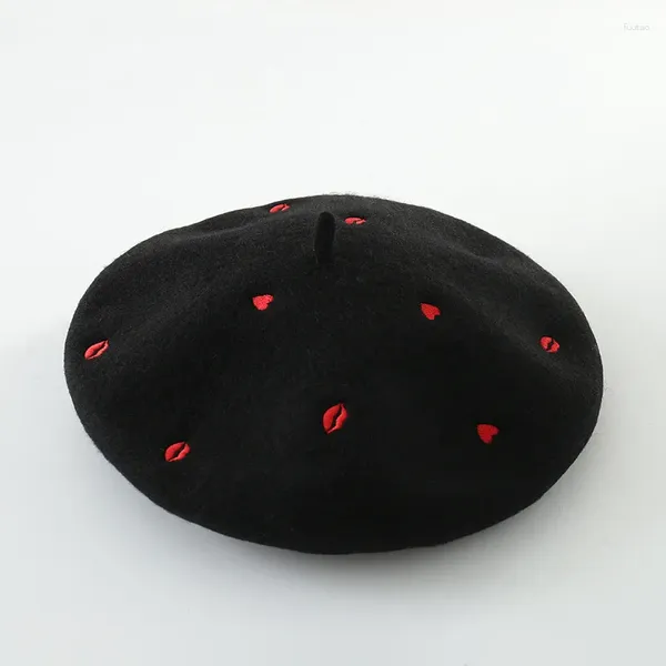 Boinas Otoño Invierno Sombreros para mujer Señora Lana Boina Bordada Corazón Rojo Labio Tapa Plana Pintor Sombrero Mujer Boina Suave Gorras Planas