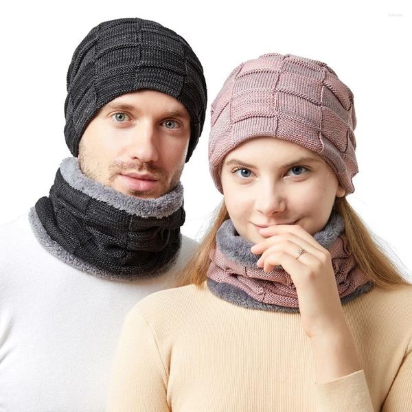 Boinas Otoño Invierno Hombres Sombrero Cuadrado Terciopelo Punto Bufanda Conjunto de dos piezas Pila de pareja para mujeres Skullies Gorros