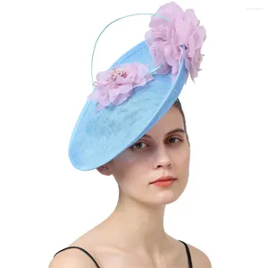 Bérets grand chapeau chapellerie fascinateurs avec des fleurs fantaisie généreuses femmes chapeaux accessoires dames Fedora chapeaux bandeaux mode