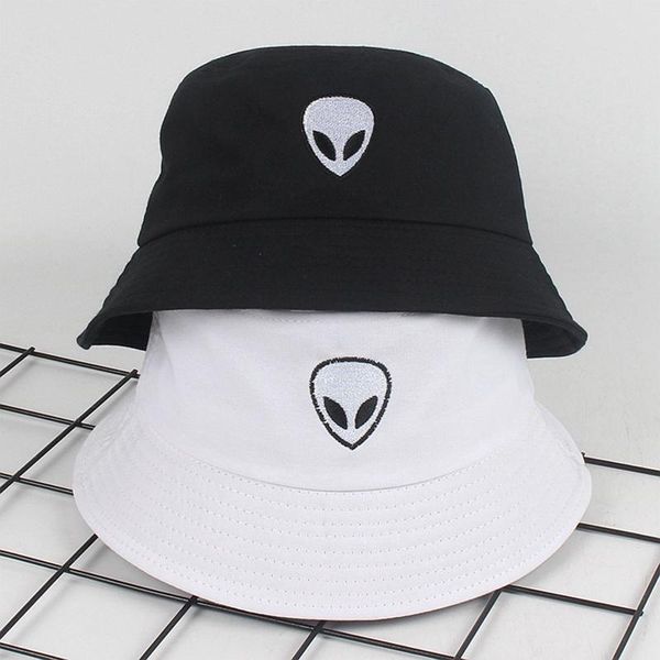 Boinas Negro Blanco Sólido Alien Cubo Sombrero Unisex Bob Gorras Hip Hop Gorros Hombres Mujeres Verano Panamá Gorra Playa Sol Pesca HatBerets