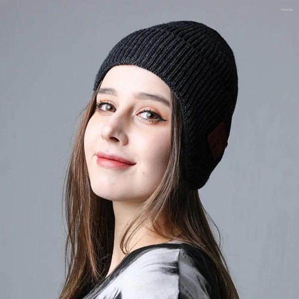 Bérets Bonnet compatible Bluetooth Bonnet d'hiver avec écouteur Chapeau épais tricoté pour la protection des oreilles coupe-vent