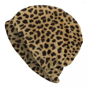 Bérets Cheetah Print Beanie Chapeaux Peau D'animal Marron Casquettes De Rue Femmes Unisexe En Plein Air Skullies Bonnets Hiver Graphique Chaud