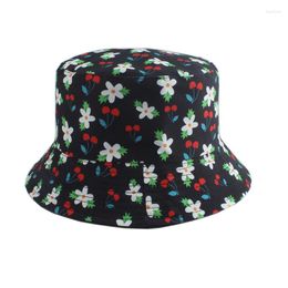 Beretten Cherry Flower Design emmer hoed vrouwen mode zomer zon hoeden omkeerbaar bob chapeau femme bloemen panama mannen visser cap