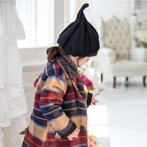 Bonnet d'hiver en laine chaude pour enfants Bérets. Chapeau extérieur de moulin à vent d'antigel de protection d'oreille d'oignon courbé pour des garçons et des filles