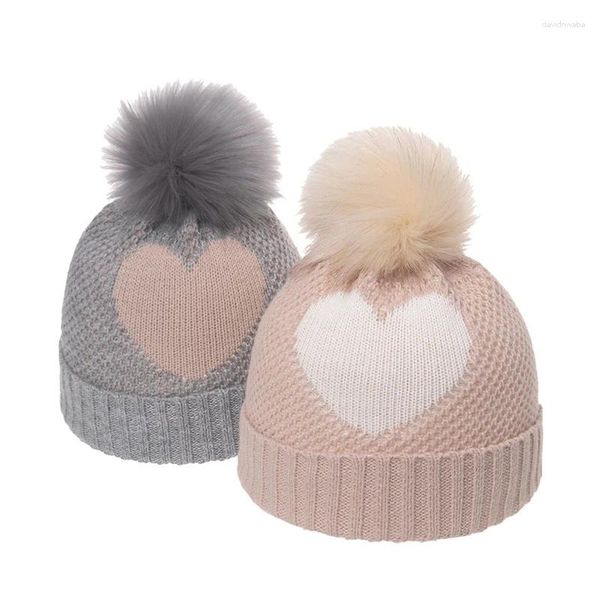 Bérets enfants tricot extérieur garder au chaud Version coréenne pompon chapeau garçons filles Protection contre le froid bébé hiver bonnet tricoté