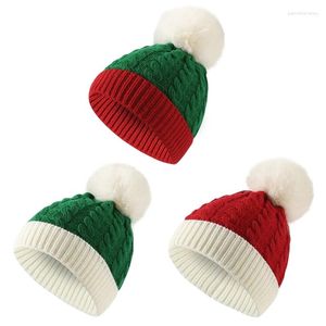 Berets Enfants Santa Claus Hat de laine Kids Kiter Party Bons de fête Crochet Skullies chaudes Garçons filles Planchettes tricots chapeaux