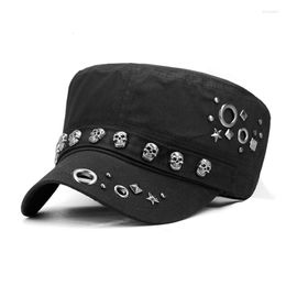 Beretten Cool Skull Rivets Punk Hip Hop Flat Top Militaire Cap Men Women Sunshade Cotton Sport Sunscreen Baseball Sun Hats P44