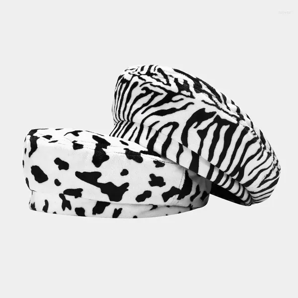 Boinas Patrón de vaca Primavera Otoño Pintado Artista Cebra Blanco y negro Tide Beret Cap Mujeres Sombrero versátil Gorras Para Mujer