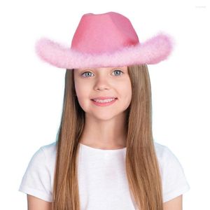 Les chapeaux de cow-girl Berets éclairent le carré rose style occidental pour les femmes fille roulée fedora caps plume edge beach cowboy chapeau sequin fête g1l7