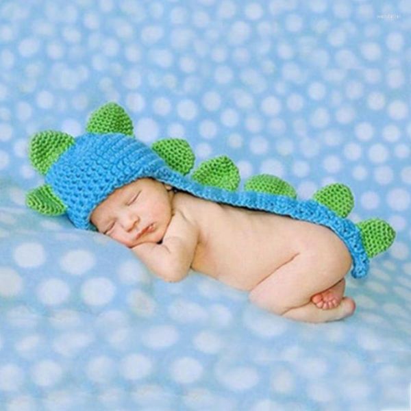 Bérets mignon bébé tricoté chapeau à la main infantile dinosaure bonnet tout-match cadeau surprise pour l'année de Noël Halloween
