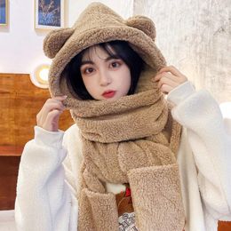 Bérets mignon hiver cagoule avec oreille chapeau en peluche pour les femmes bonnet chaud épaissir ours écharpe gants ensemble cadeau de noël