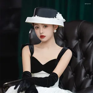 Berets European Retro Flower Pearl Hat Dress Hoofdress Po Pography Bridal Dinner Top Vrouwen