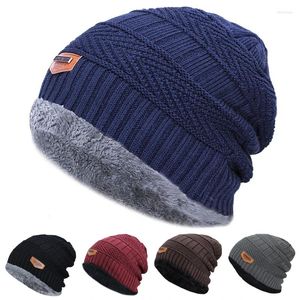 Bérets Mode Casual Hommes Femmes Casquettes tricotées Sport de plein air Hiver Coupe-vent Chapeau chaud Randonnée Unisexe Skullies Bonnets Solide Cooton Adulte