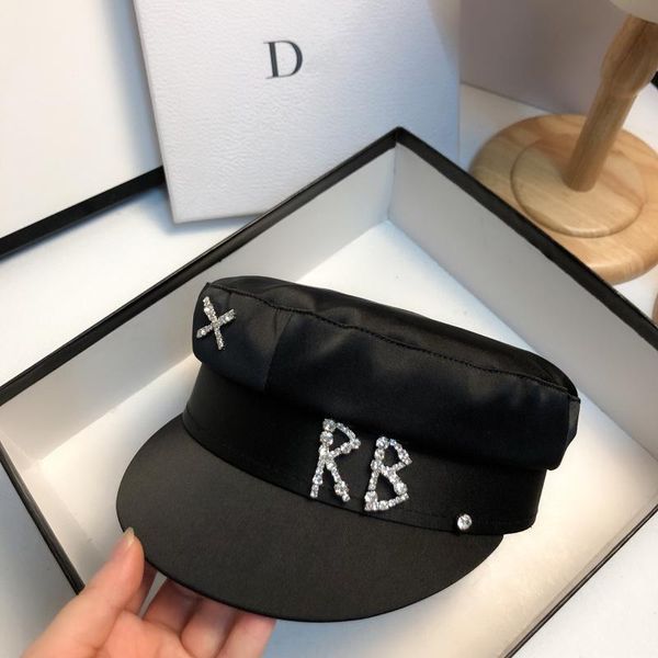 BERETS Fashion Design Satin Rhingestone Alphabet Military Hats For Women Letter Caps Causal Causal's Flat Top Cap Blackberets Beretsb