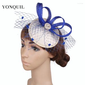 Beretten Fashion Royal Blue Fascinator Satin Base With Dot Birdcage Veil Rhinestone Broche voor bruidshoofden met bruiloftsfeestjes