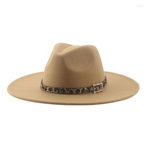 Beretten Fedora Hat Hoeden voor vrouwen Big Bim 9,5 cm Luxe Solid Leopard Band Vintage Khaki Black White Panama Bucket Man Chapeau Femme
