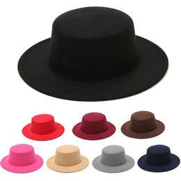 Berets Flat Top Fedora Hats For Women Solid Color Imitation Wol Jazz Cap brim dames Elegante ronde Caps Bowler Hatsberets