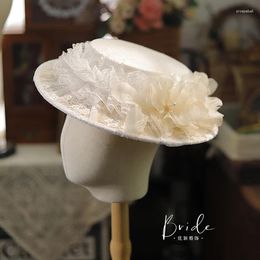 Berets Forest Style Lace Flower Fedoras Elegant Short Brim Flat Fedora Cap Headpiece Bride Poring Party Formal Hat Headswear