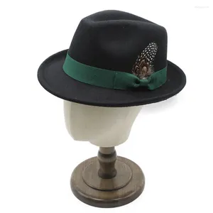 Bérets quatre saisons femmes et hommes Fedoras casquettes coupe britannique chapeau coton polyester 57-58 cm petit bord plume décoration luxe style jazz