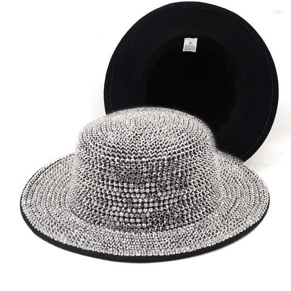 Boinas Full Diamond Ajustable Flat Top Fedora Hat Bling Rhinestone Panamá Mujeres Hombres Wide Brim Fieltro Jazz Sombreros Venta al por mayor Verano Invierno