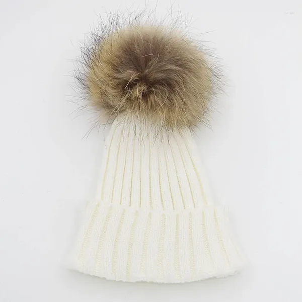 Boinas GZHILOVINGL Big Pompoms Gorro de punto Sombrero para mujeres Hombres Invierno Natural Mapache Piel Sombreros Cálidos Fábrica de China