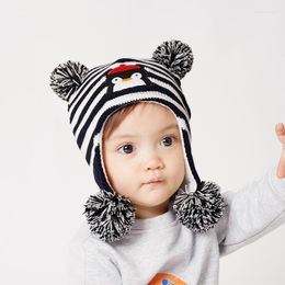Berets hat boy winter oreflap beanie kid tricot tneep tleece doubing pompom pingouin Stripe chaude extérieur ski accessoire pour les petits tout-petits