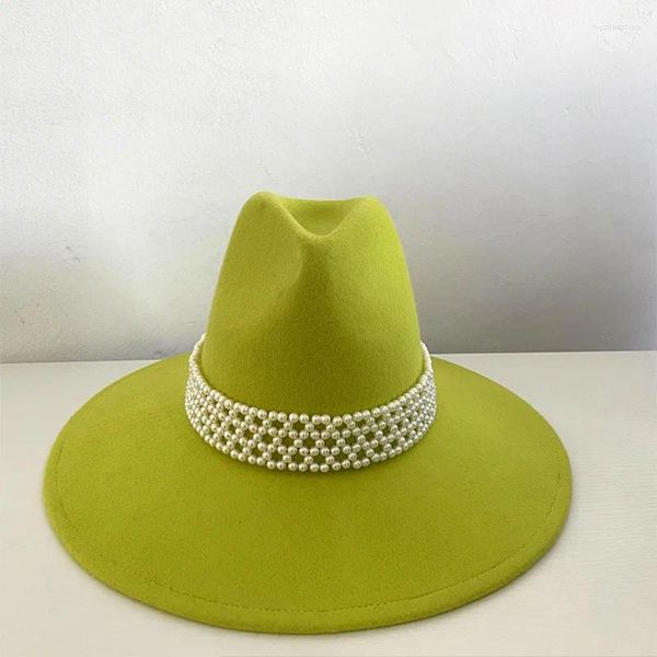 Bérets Chapeaux pour femmes automne hiver haut haut jazz laine de laine de jazz vert mode plate plate décoration Cap femelle Windproof 2024