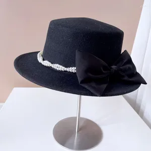 Bérets Chapeaux pour femmes British Cup Hat The Sun Caps Women's Luxury Luxury Elegant Wool Fedora 2024 Pearl