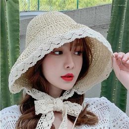 Bérets Holiday Lace Backet Hat Summer Follow Hollow Beach Sun Chapeaux pour femmes Wide Brim Side Cap Panama Floppy Femal Paille