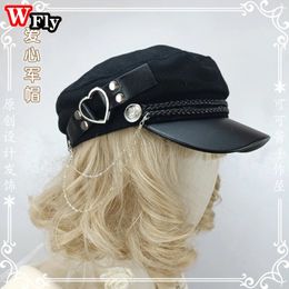 Bérets Japonais fait à la main gothique Lolita béret casquette militaire Harajuku femmes fille Punk Hip hop métal coeur chaîne chapeau béret décorer 231204