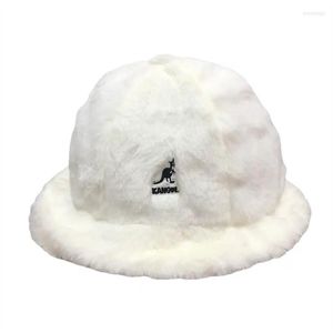 Bérets Kangourou Automne Hiver Marée Marque Cachemire Chapeau De Pêcheur Femme Japonaise Visage Affichage Feu Sauvage Seau En Peluche