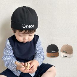 Bérets enfants propriétaire chapeau coréen lettre broderie Simple couleur unie bébé Beanie décontracté polyvalent enfants Melon casquette
