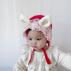 Berets Kids Winter Pullover Cute Baby Geressen Garen Lace Hat Stereo Oren Princess Infant Bloem Winddicht Katoen Oorbeveiliging Cap