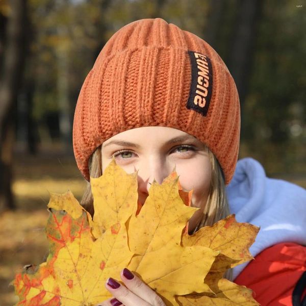 Bérets Corée Ins Mode Bonnet Chapeau Pour Femmes Fil Bonnet Tricoté Hiphop Bonnets Lettre Chapeaux Bonbons Couleur Couple Ski Chaud Laine Bonnet