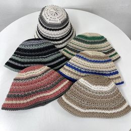 Bérets Corée Japonais Mince Respirant Paille Crochet Rayures Seau Chapeau Femmes Printemps Été Capote Bassin Soleil Pêcheur