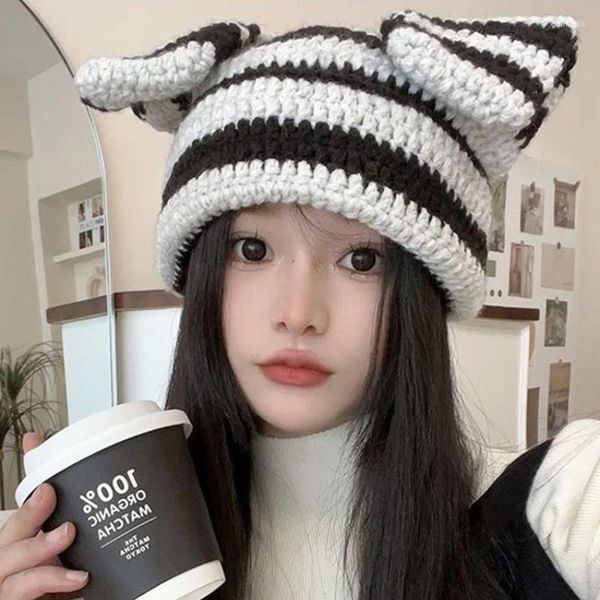 Boinas Coreano Otoño e invierno Lindo Orejas grandes Sombrero de punto a rayas Protección para los oídos cálida para mujer Moda Casual Skull Beanie Sombreros Gorras