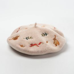 Bérets coréen automne et hiver Mori lapin écureuil feuilles brodées laine béret artiste chapeau 230830