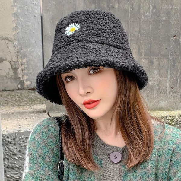 Boinas coreanas con bordado de margaritas, sombreros de pescador de piel sintética, sombrero de invierno para mujer, gorro grueso cálido para mujer, gorra de pescador de Cachemira para mujer, gorra de Panamá a la moda