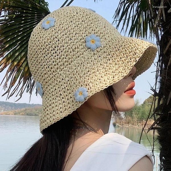 Boinas Corea Flower Straw Sombrero Verano Visor Cubo de pescador Sombreros Fistos de pescadores Panamá de pesca Pesca Capeu Capilla solar para