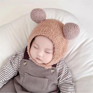 Bérets coréen doux bandeau Turban hiver bébé bonnet bonnet mignon double boules Protection des oreilles chapeau en peluche pour enfant en bas âge Crochet